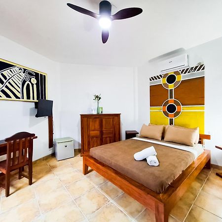 Aissatou Beach Resort Balabag  Экстерьер фото