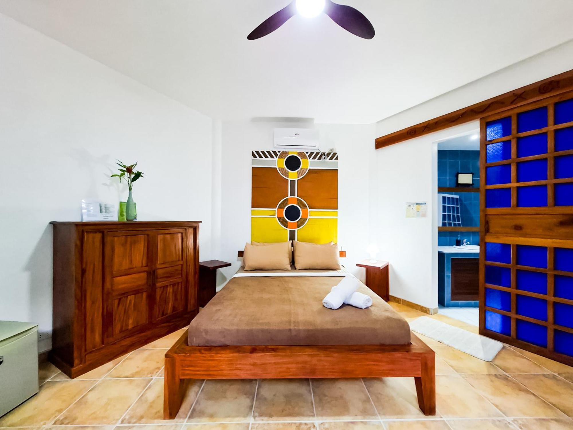 Aissatou Beach Resort Balabag  Экстерьер фото